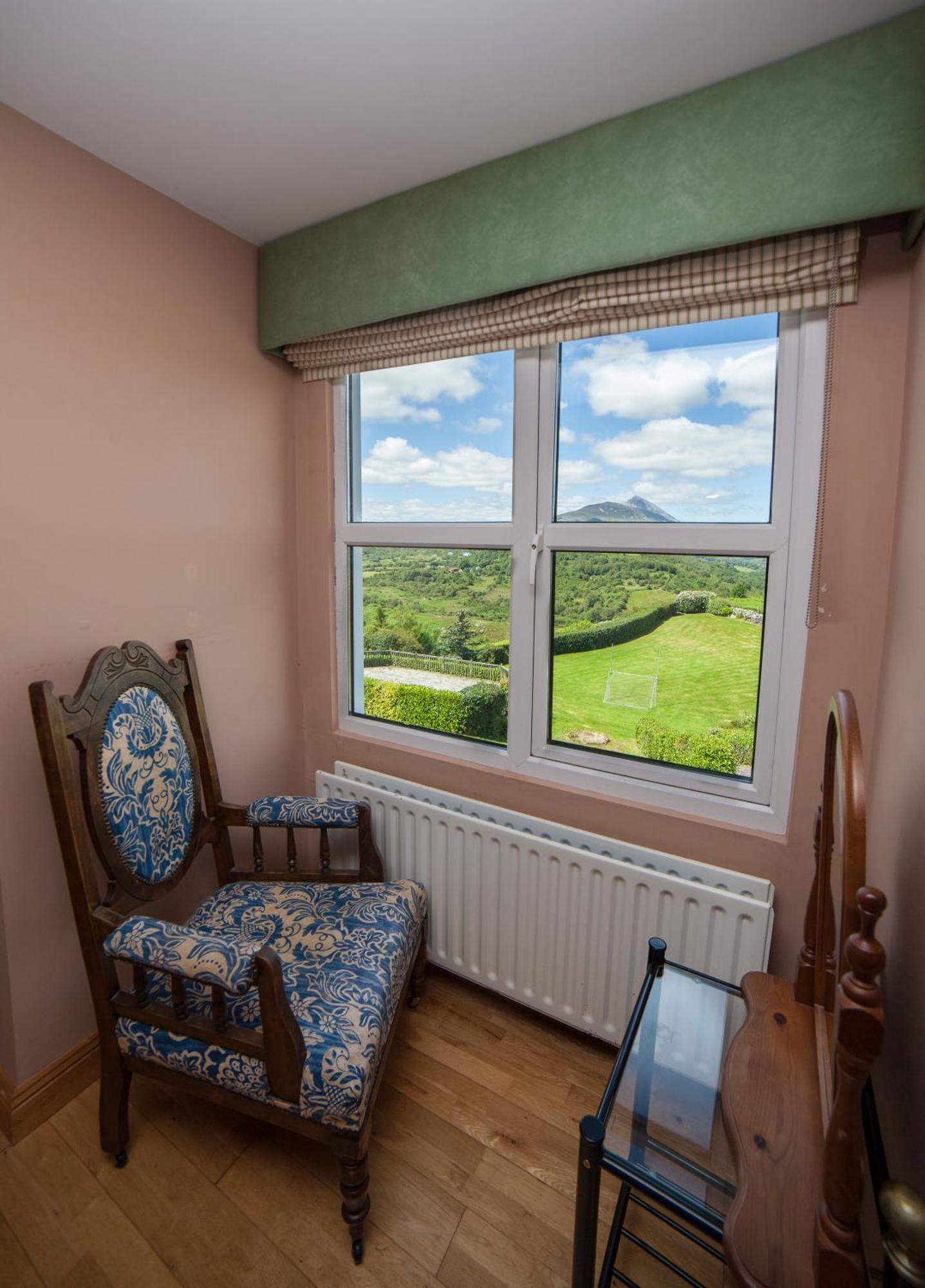 Appartement Farnaught House à Westport Extérieur photo